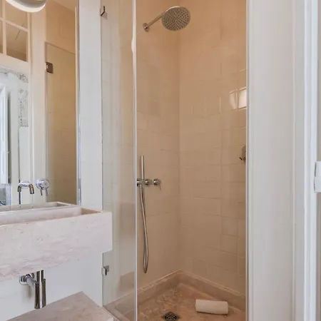 Charm 2bdr With River View By Lovelystay