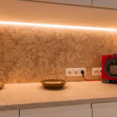 Charm 2bdr With River View By Lovelystay Apartment